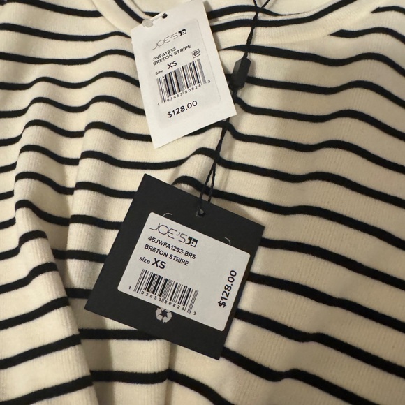 Joe’s Brand Stretchy Twist Wrap Top XS - Picture 2 of 2